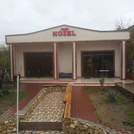 Hotel Rio 库塔伊西 外观 照片