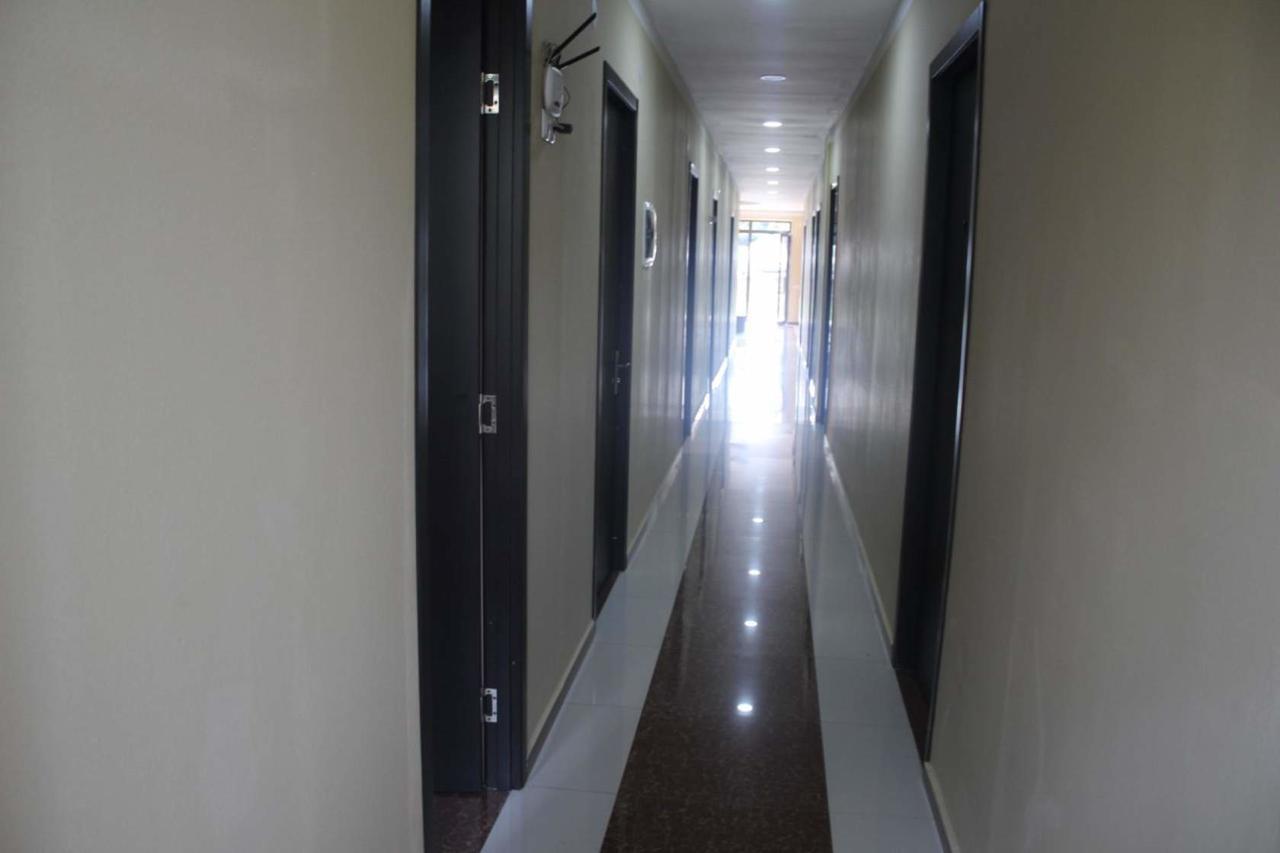 Hotel Rio 库塔伊西 外观 照片