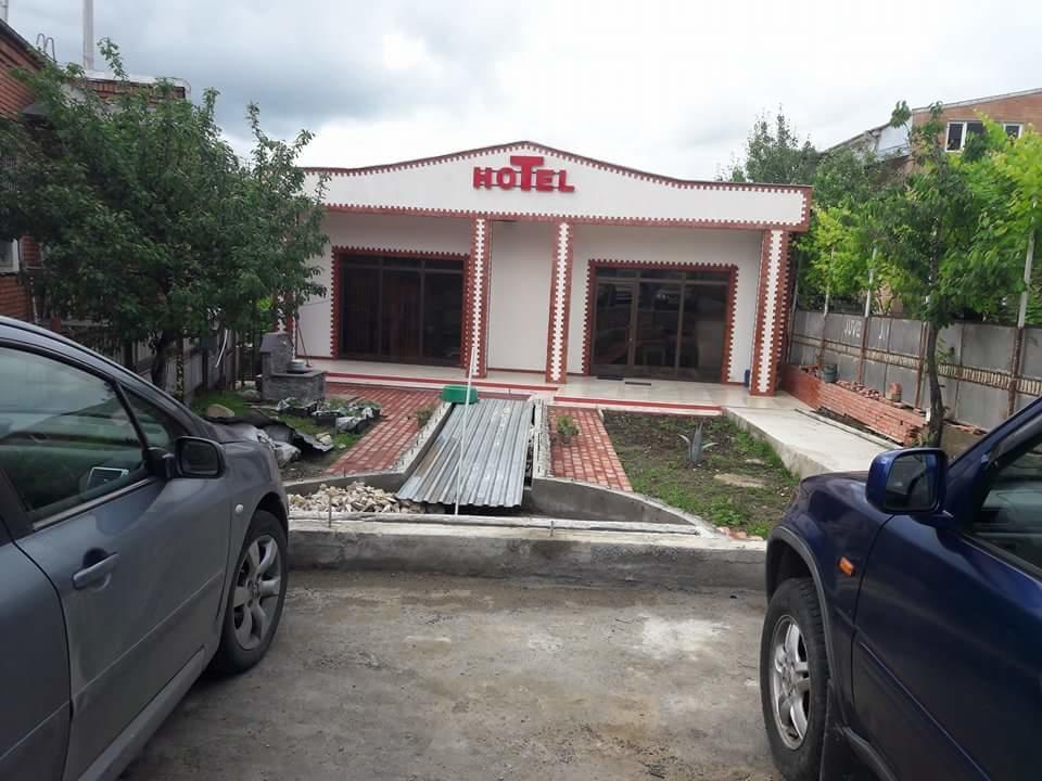 Hotel Rio 库塔伊西 外观 照片