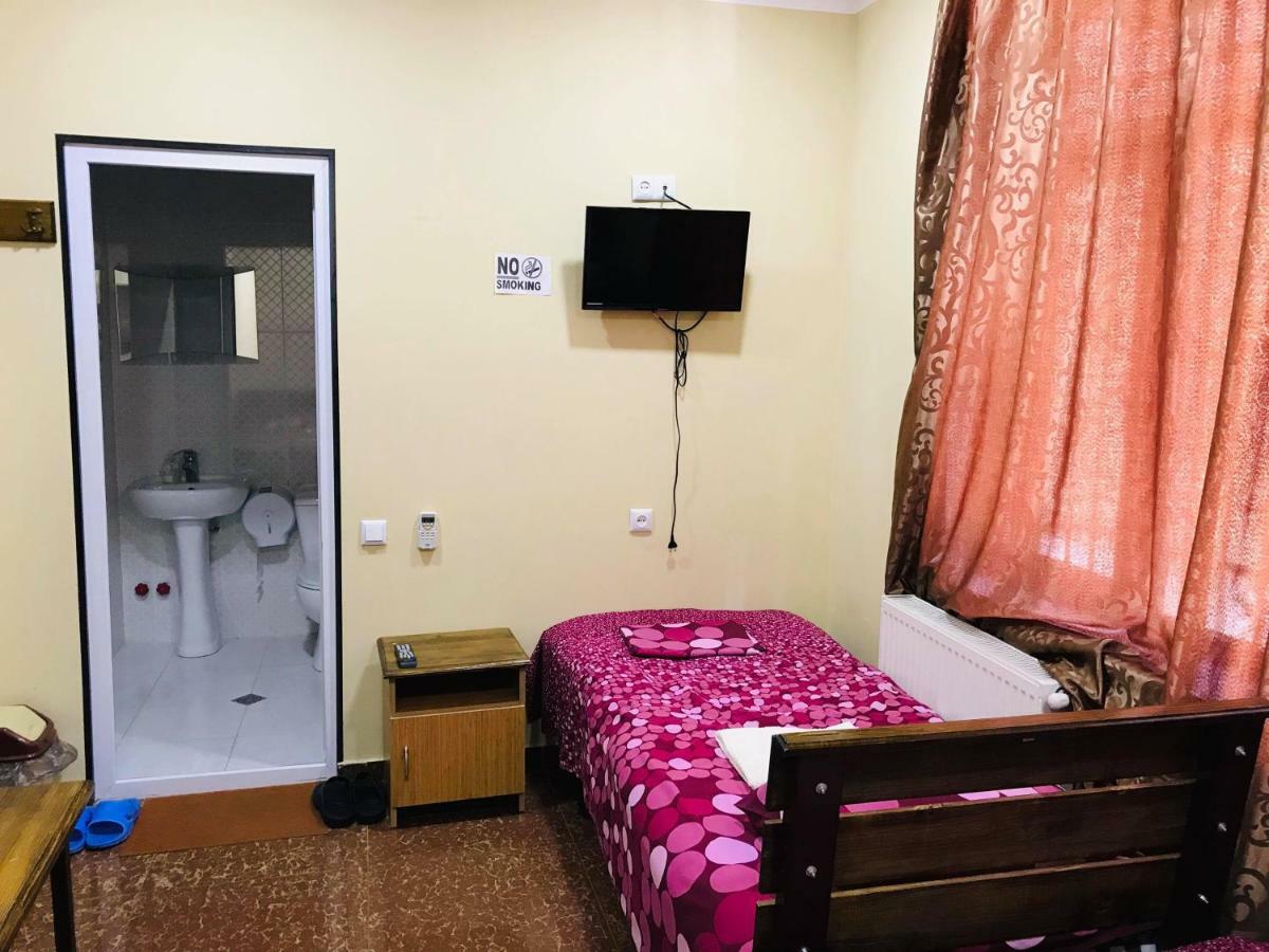 Hotel Rio 库塔伊西 外观 照片