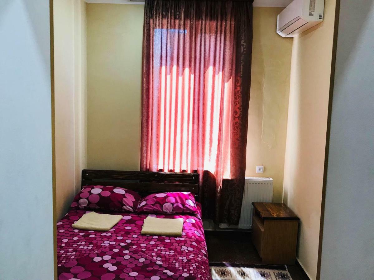 Hotel Rio 库塔伊西 外观 照片