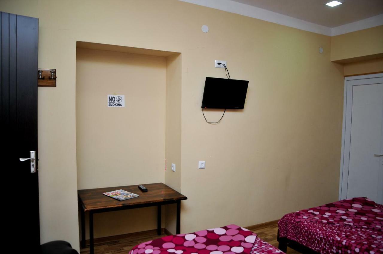 Hotel Rio 库塔伊西 外观 照片